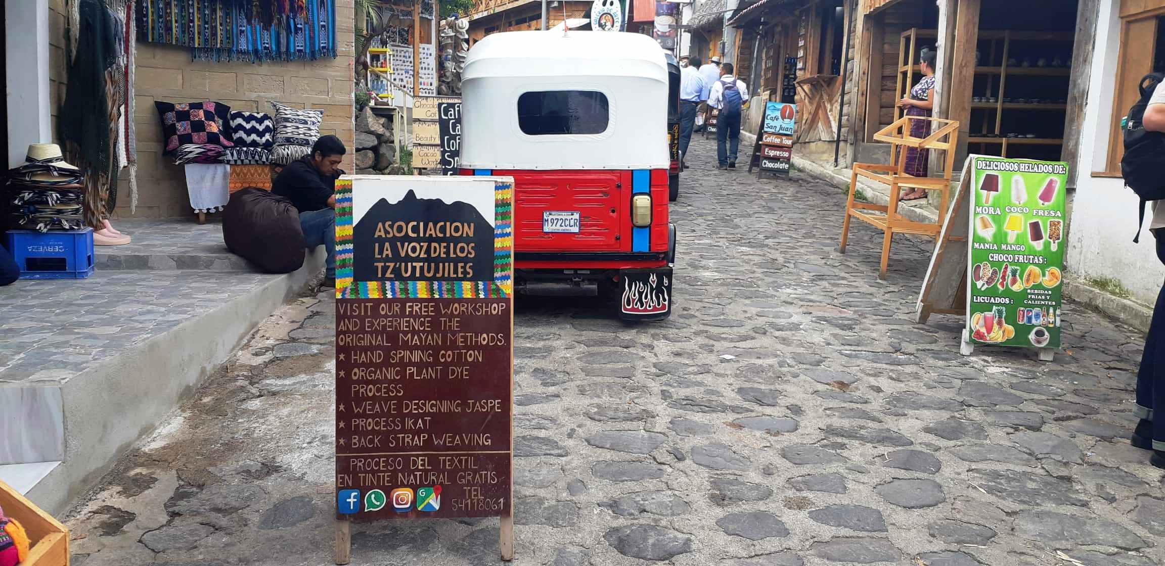 Tour Privados a San Juan la Laguna y Santiago Atitlán - Imagen 7